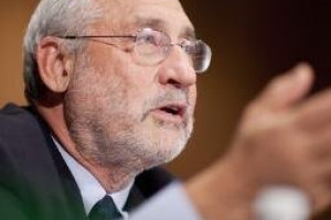 Nobelprijwinnaar Joseph Stiglitz over het falen van de euro!!