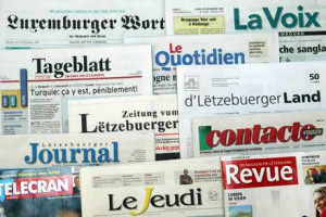 Europa in de Europese kranten in Schuim en As